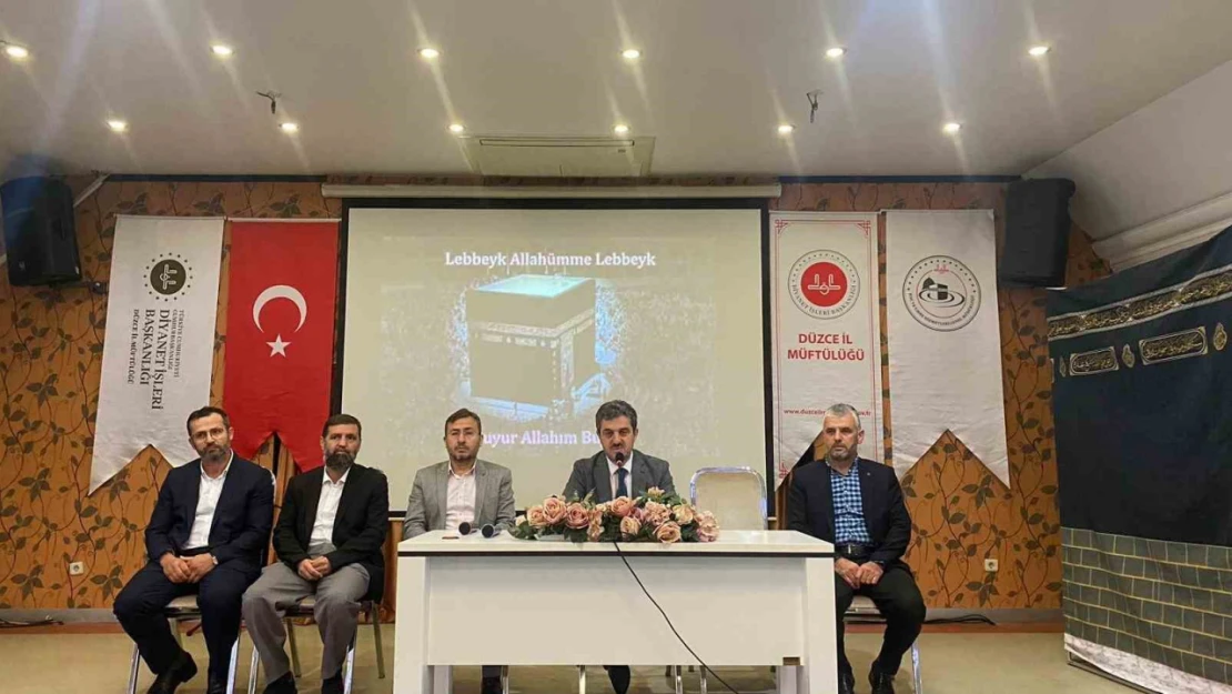 Düzce'de umre semineri düzenlendi