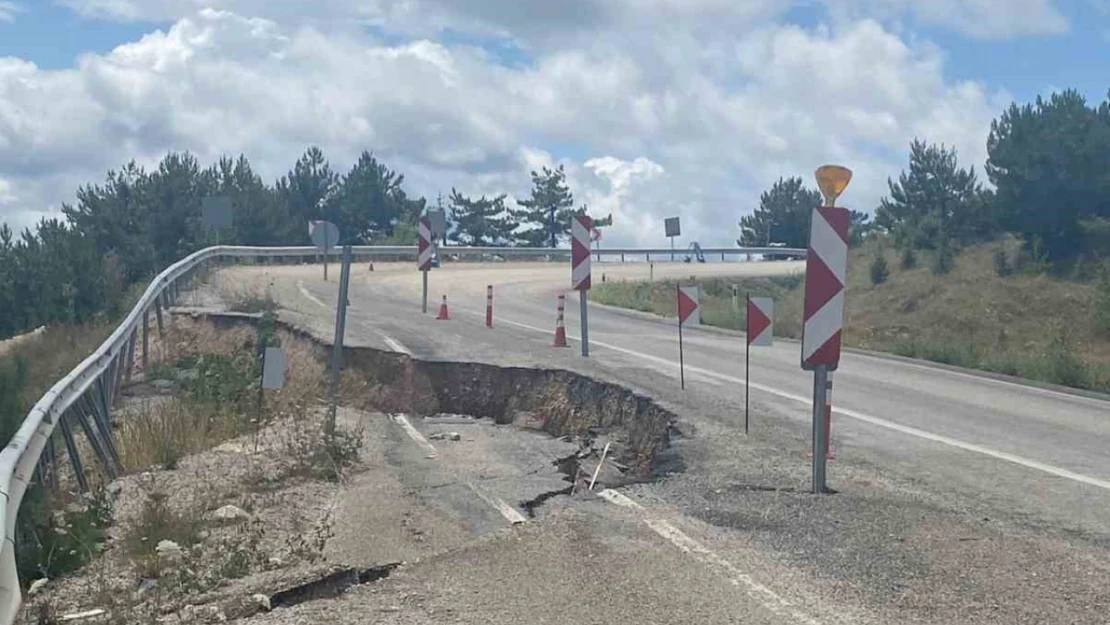 Göynük'te geçen yıl çöken yol yapılmayı bekliyor