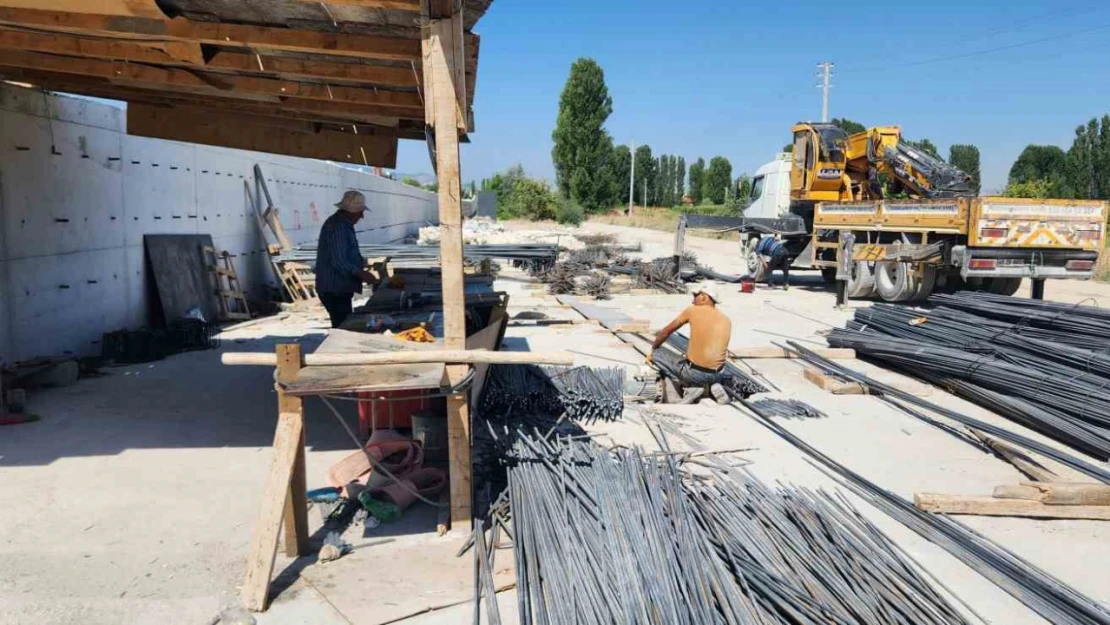 Bungalov evlerin temelleri atıldı