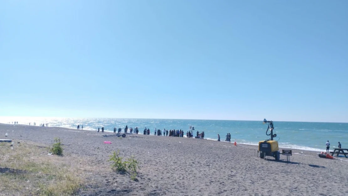 Karadeniz'de boğulan çocuğun cansız bedeni sahile vurdu