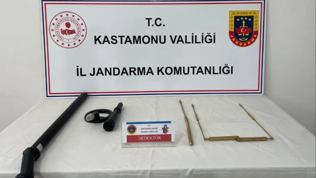 Kastamonu'da kaçak kazı yapan şahıslara suçüstü baskın: 5 gözaltı