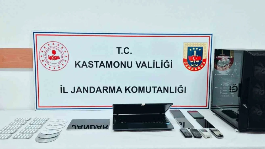 Kastamonu'da uyuşturucuyla yakalanan 2 şahıs tutuklandı