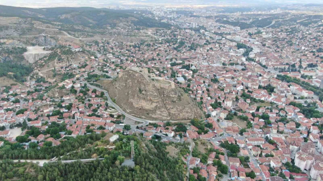 Kastamonu Kalesi'nde tehlike saçan kayalar için dev proje