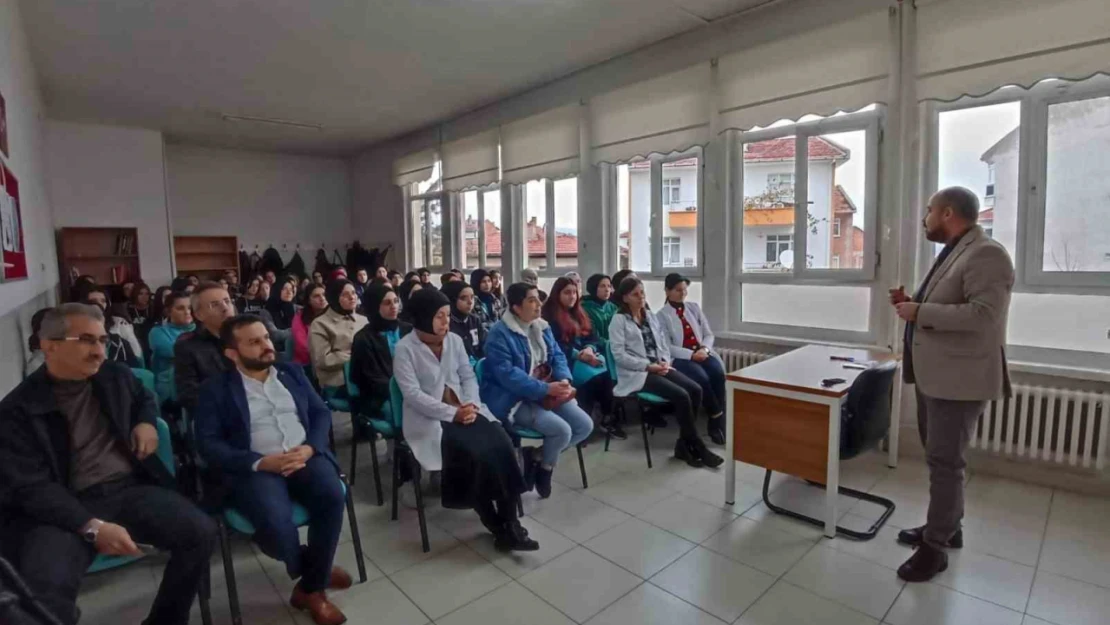 Liseli öğrencilerine bireysel farkındalık söyleşisi