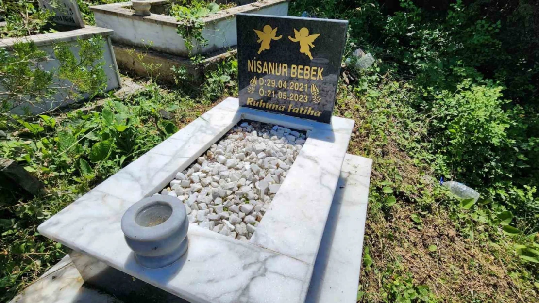 Türkiye'nin konuştuğu olayda Nisanur bebeğin mezarındaki yazı duygulandırdı