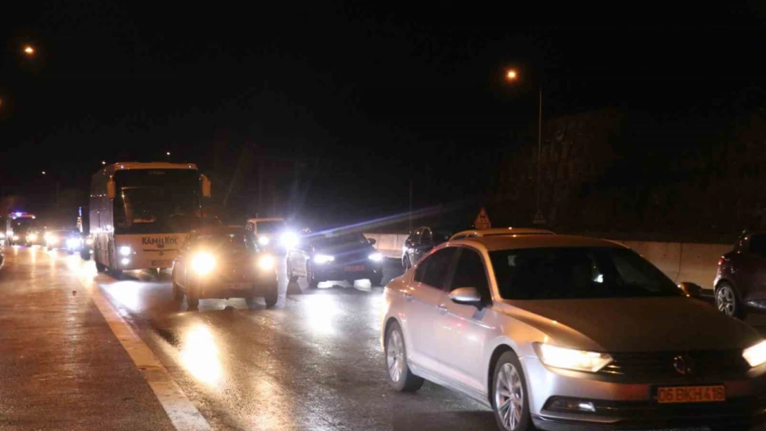 Yollarda bayram yoğunluğu devam ediyor