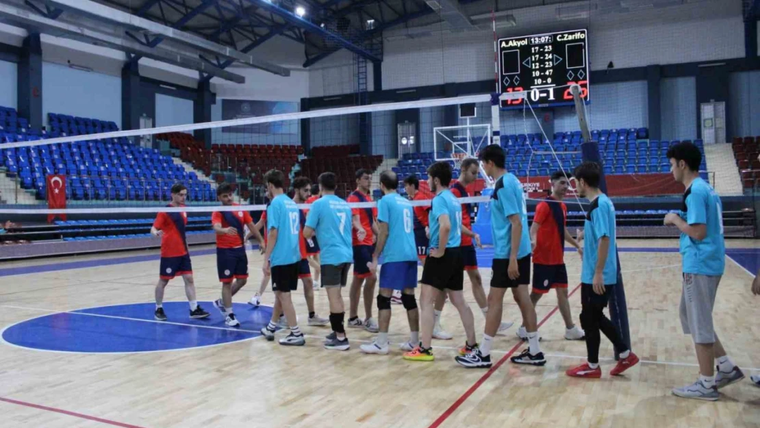 Yurtlar arası voleybol şampiyonası başladı