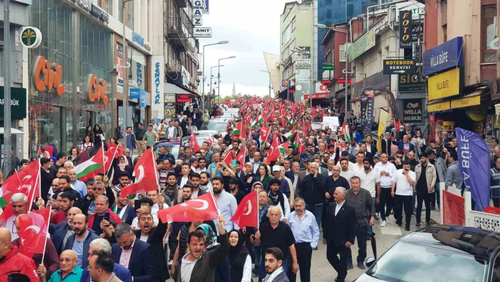 Binlerce kişi İsrail'e tepki, Filistin'e destek için yürüdü