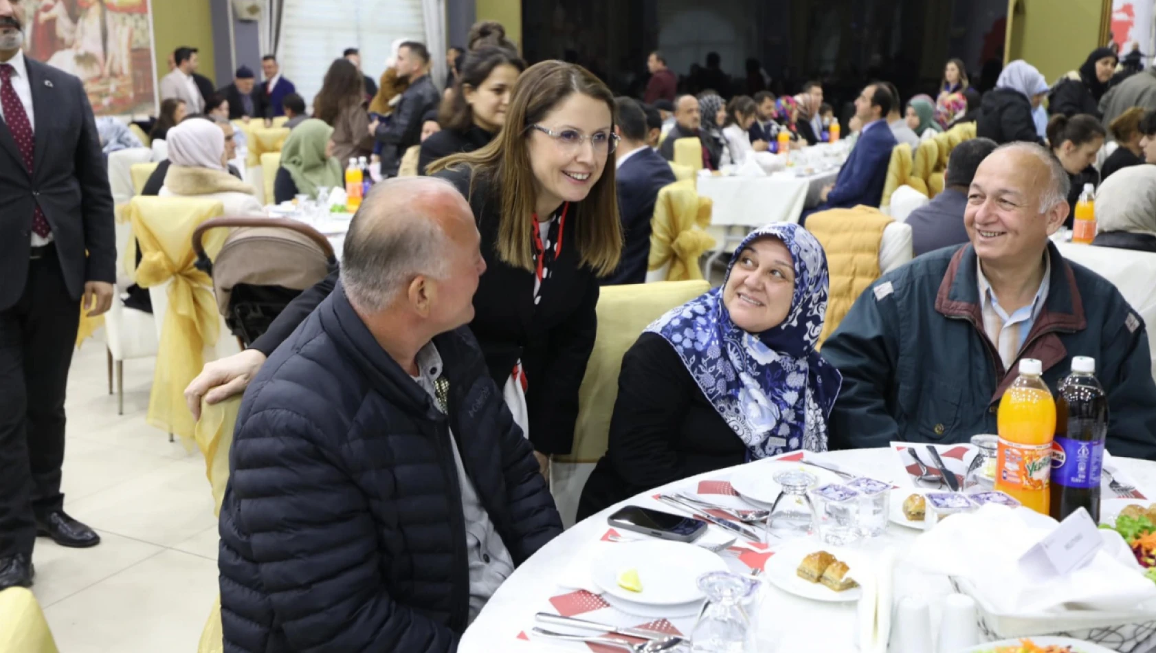 İl protokolü şehit ve gazi yakınlarıyla iftarda buluştu