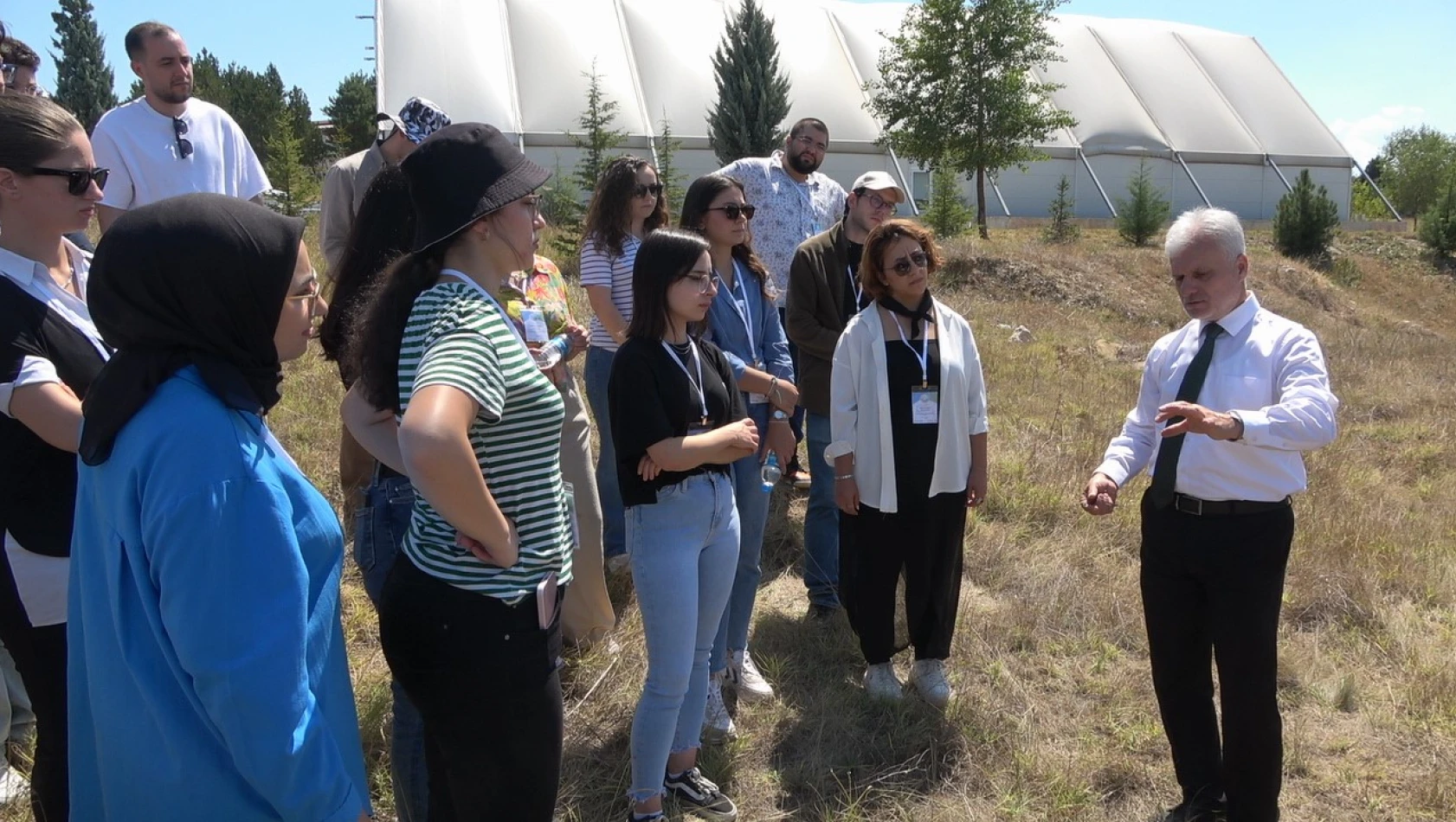 Prof. Dr. Küçük, 'Teknolojik olarak dünyada İHA kullanarak yangınları gözetleyen iki ülkeden birisiyiz'