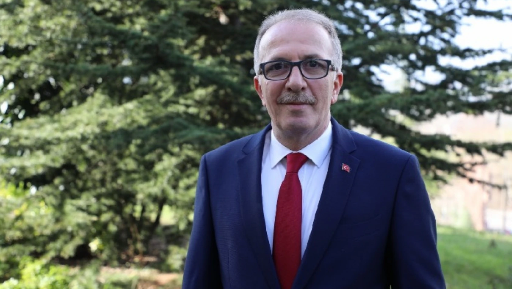 Rektör Uzun'dan 'Gazeteciler ve Basın Bayramı' mesajı