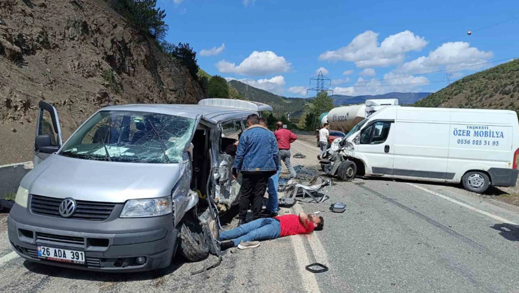 Bolu'da feci kaza 15 kişi yaralanadı