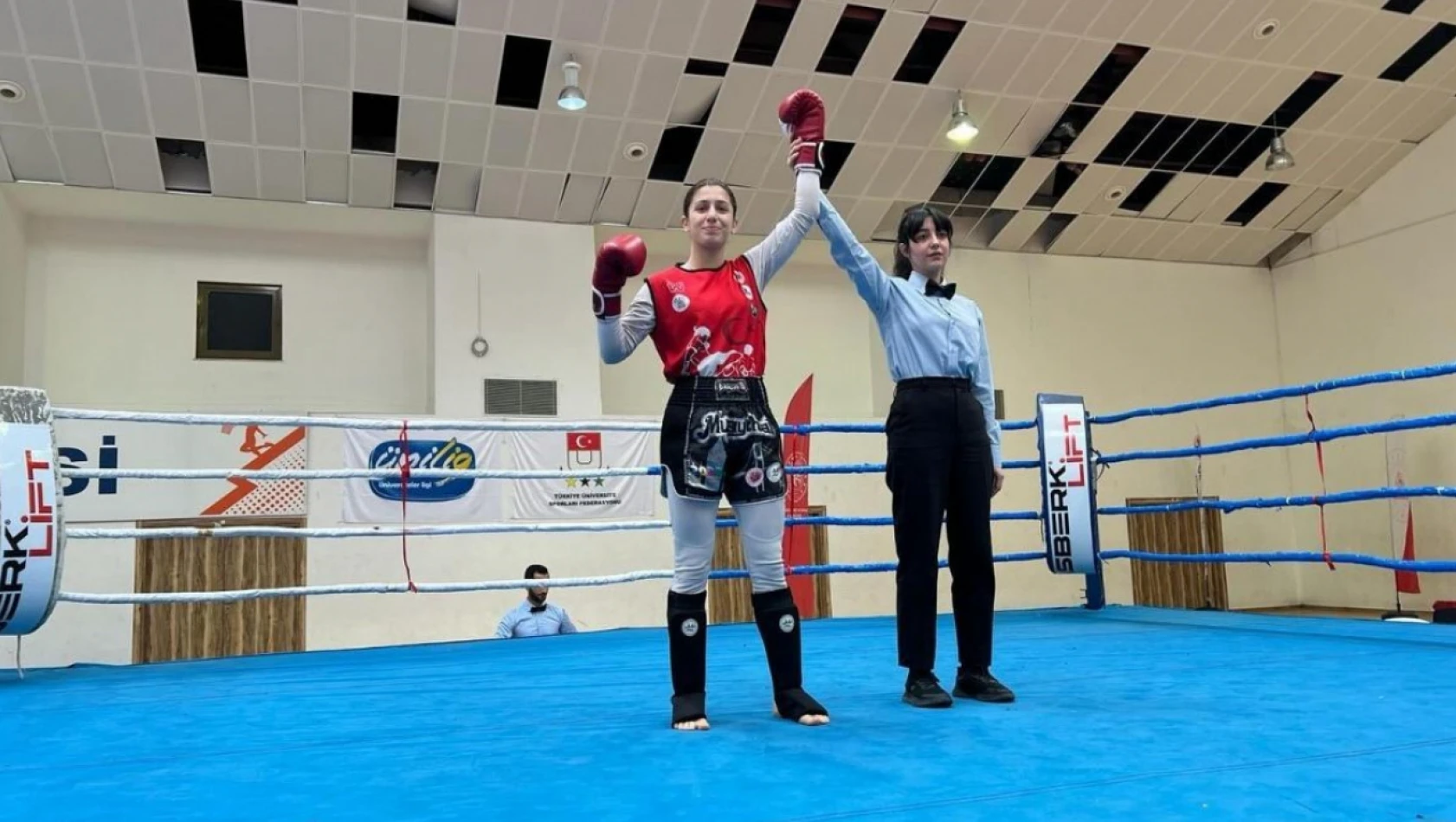 ZBEÜ Öğrencisi Basancı, Muaythai Türkiye Şampiyonası'nda altın madalya kazandı