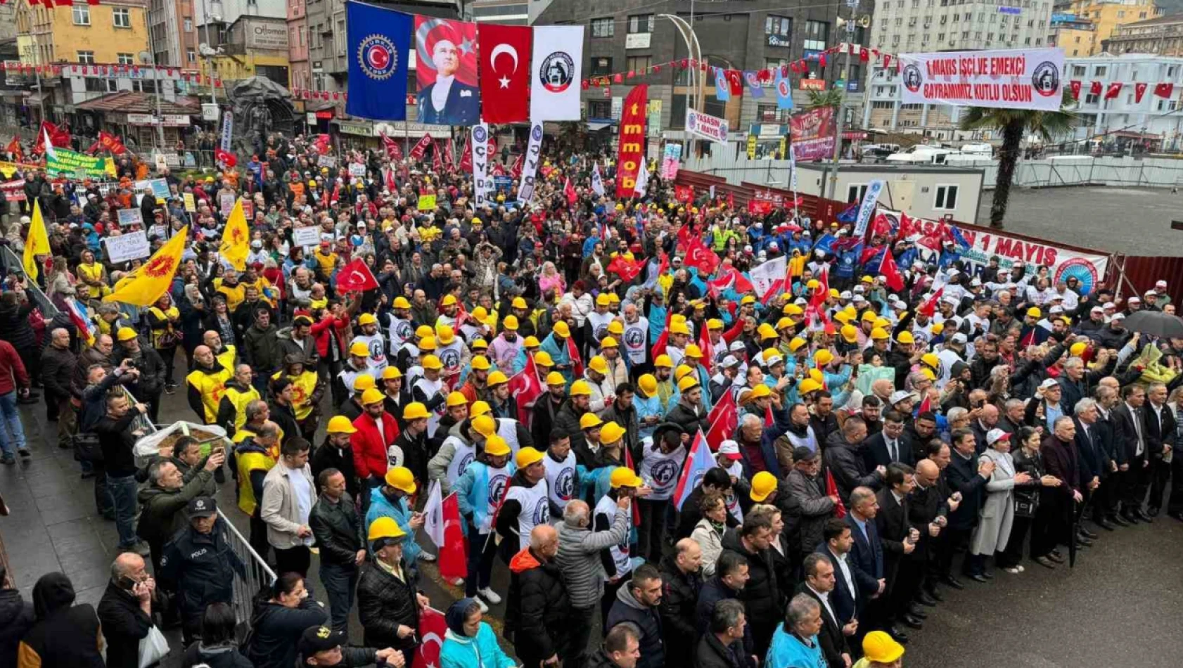 Zonguldak'ta 1 Mayıs Emek ve Dayanışma Günü coşkuyla kutlandı