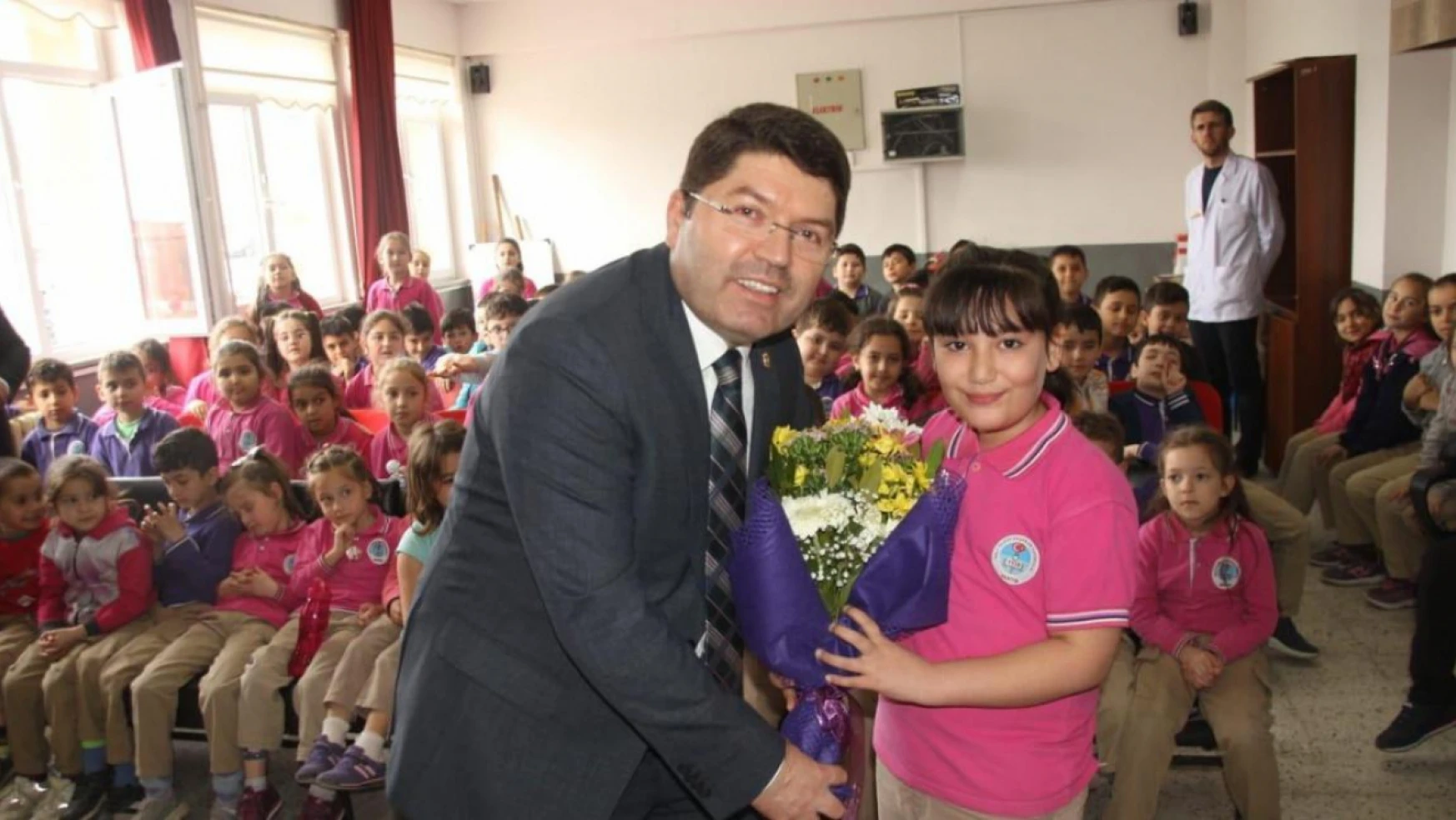 Bakan Tunç yeni eğitim-öğretim yılını kutladı