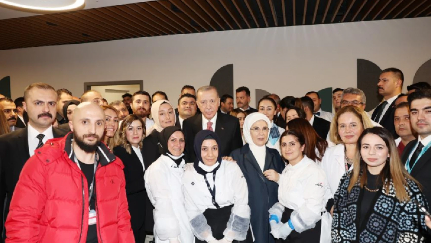  Cumhurbaşkanı Erdoğan 42 bin 500 sağlık personeli açıklaması