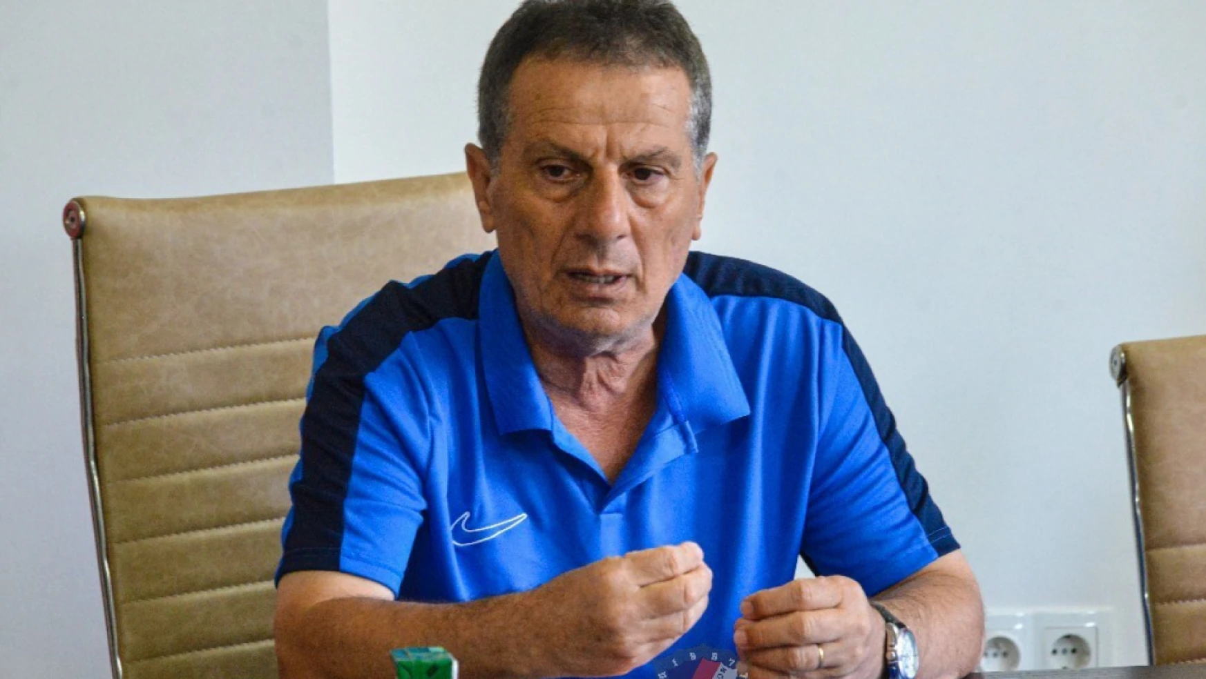 Düzcespor Teknik Direktörü Adnan Şentürk: 'Yeni transferlere ihtiyacımız var'