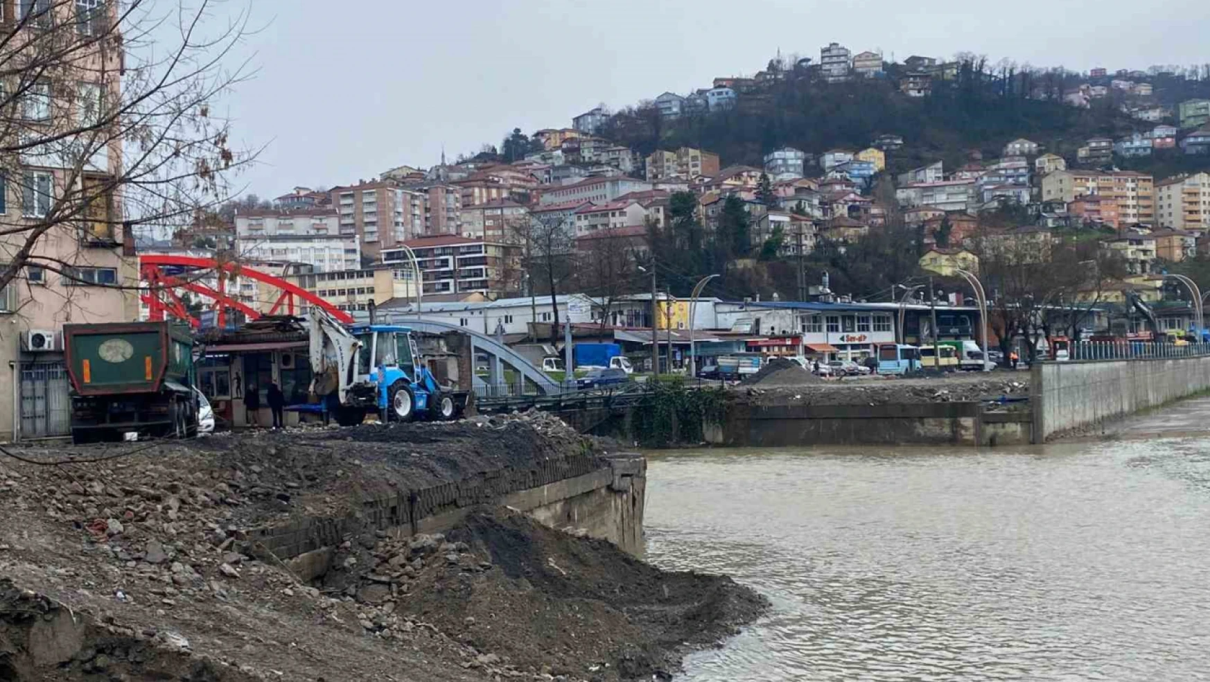 Fevkani Köprüsü'nün 106 günde yıkımı tamamlandı