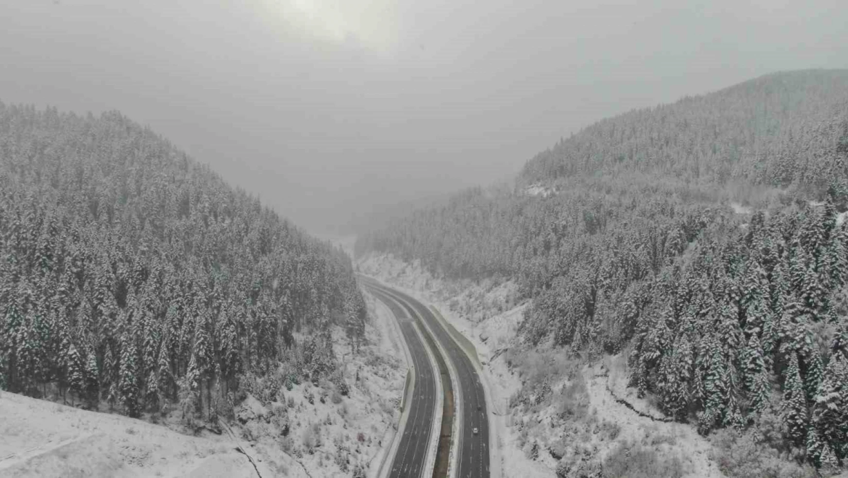 Ilgaz Dağı'nda yoğun kar yağışı: Beyaz örtü ile kaplandı