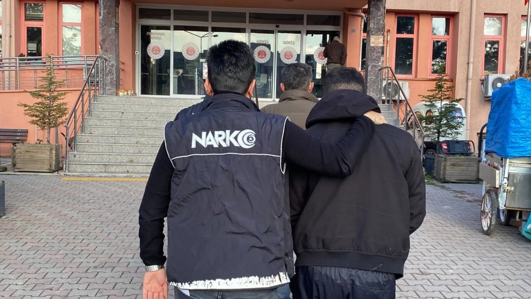 Karabük'te uyuşturucu operasyonu: 2 gözaltı