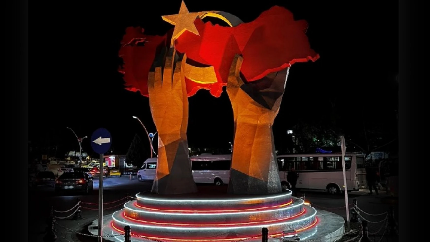 Türkiye Haritası Anıtı ışıl ışıl oldu