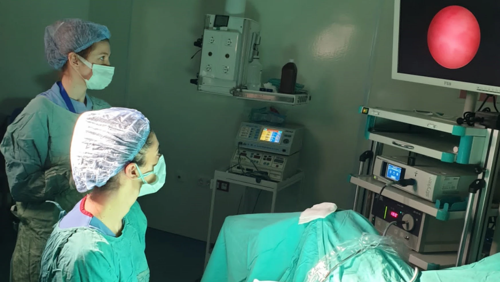 Rahim içi tümörlerin temizlenmesi yeni teknolojilerin kullanıldığı ameliyatlarla kolaylaşıyor