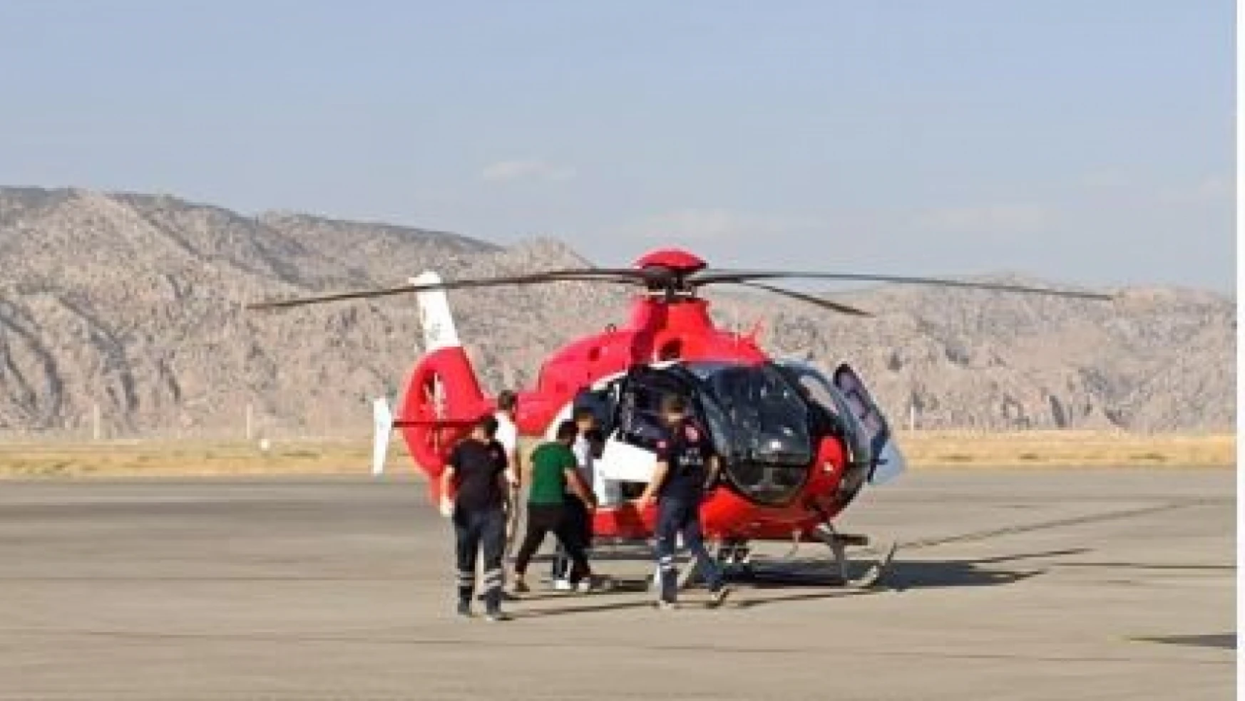 Şırnak'ta helikopter ambulans kanser hastası için havalandı