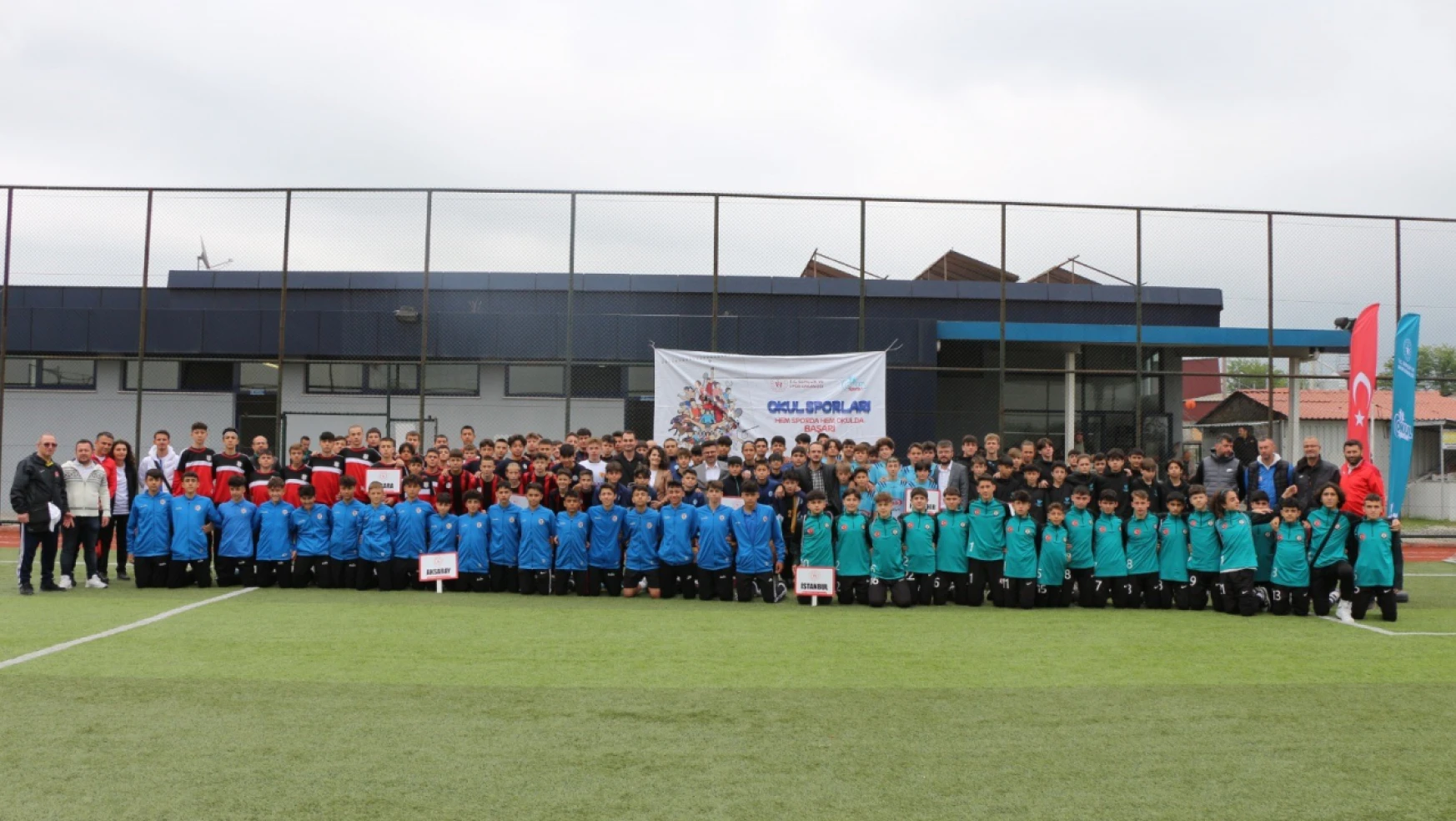 Yıldızlar Futbol Türkiye finalleri Düzce'de başladı