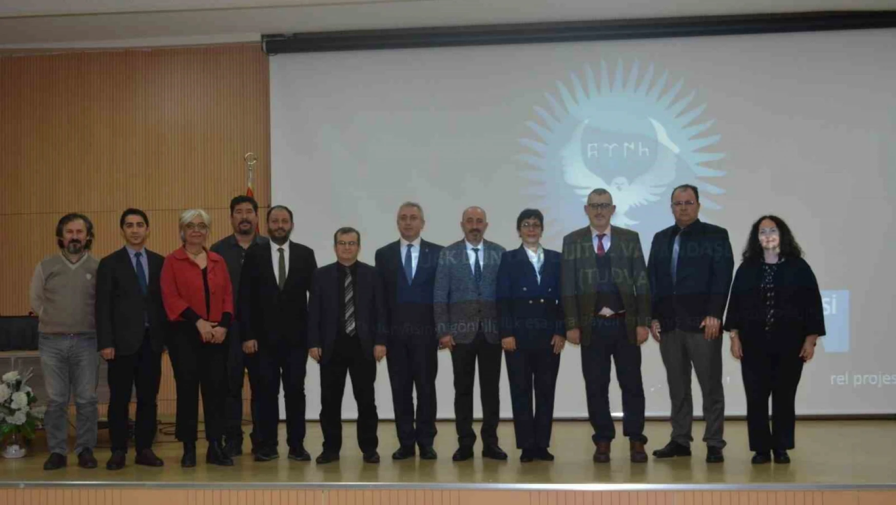 ZBEÜ'de 'Türk Dünyasında Dijital Vatandaşlık' Konferansı Gerçekleştirildi