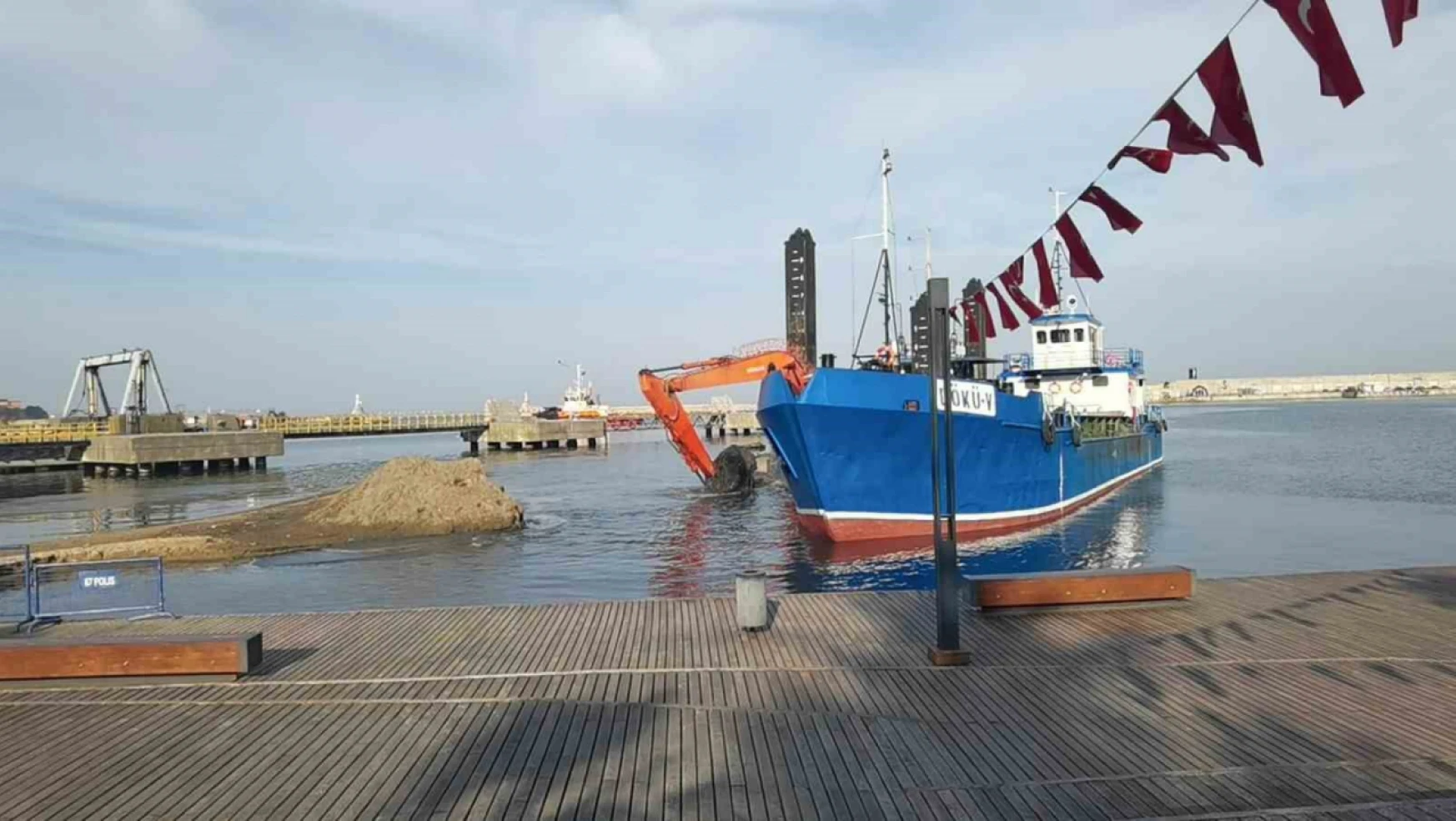 Zonguldak Limanda kum temizliği