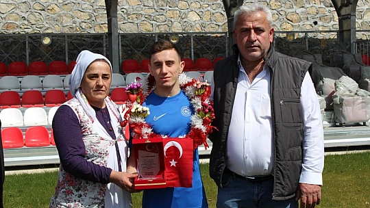 Dereceyle döndü coşkuyla karşılandı