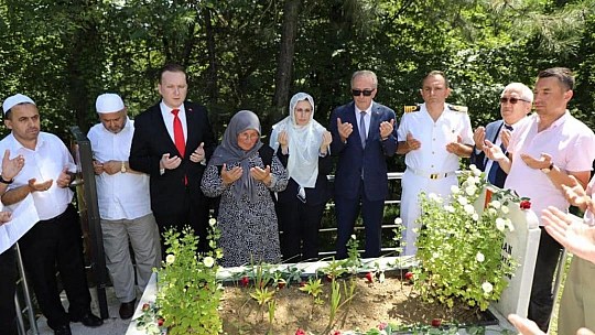 15 Temmuz şehidi kabri başında anıldı