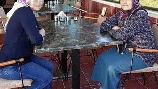 Anne ve anneannesini baltayla parçaladı