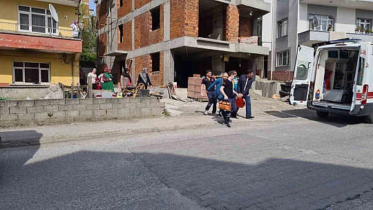 Alaplı'da akıma kapılan 2 inşaat işçisi yaralandı