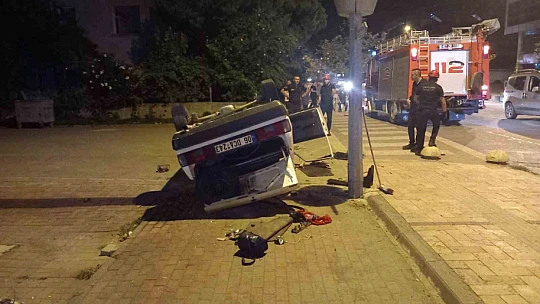 Alkollü sürücü karşı şeride geçerek takla attı: 2 yaralı