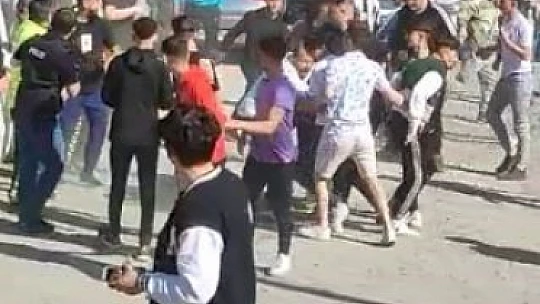 Amatör maçta kavga çıktı, polis tarafları havaya ateş ederek ayırdı