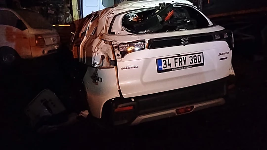 Anadolu Otoyolu'nda iki otomobil çarpıştı: 2 yaralı
