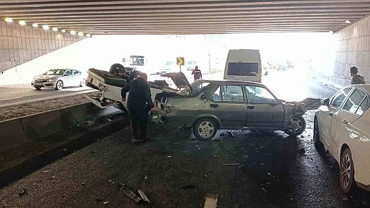 Ankara'da 14 aracın karıştığı zincirleme kazada 7 kişi yaralandı