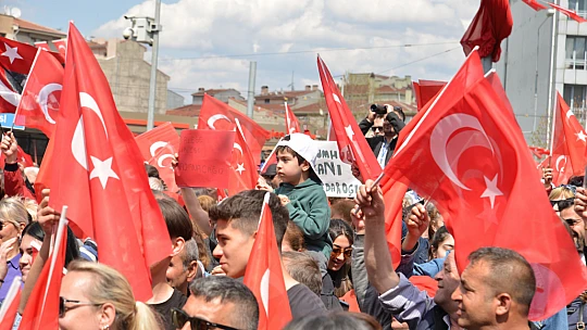 Kemal Kılıçdaroğlu ve Mansur Yavaş Eskişehirliler ile bir araya geldi