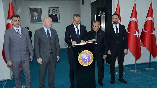 Bakan Özer: 'Yıl sonuna kadar tüm ilçelerde köy yaşam merkezleri kuracağız'