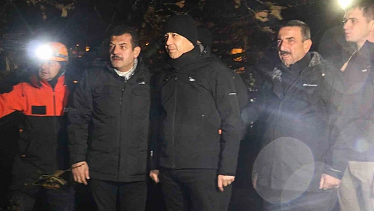 Bakan Yerlikaya: 'Kafkametler isimli kuru yük gemisi batmıştır, 12 mürettebata halen ulaşılamamıştır'