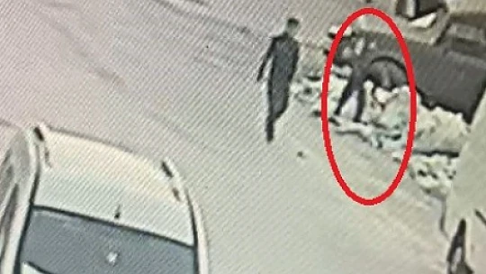 Çocukların oyunu 3 aracı küle çevirdi