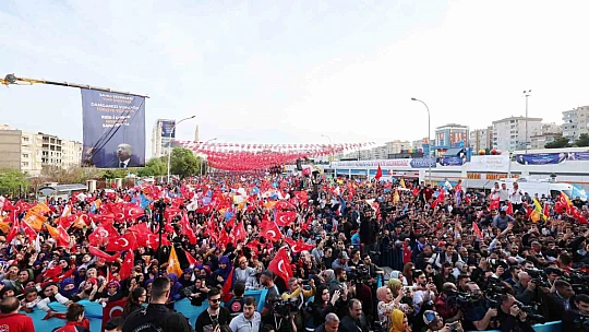 Cumhurbaşkanı Erdoğan: 'Ekonomik sıkıntı ve hayat pahalılığını yine biz çözeceğiz'