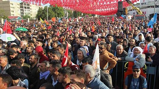 Cumhurbaşkanı Erdoğan: 'Ekonomik sıkıntı ve hayat pahalılığını yine biz çözeceğiz'