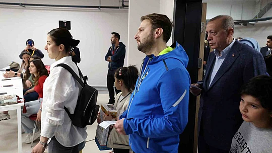 Cumhurbaşkanı Erdoğan oyunu Üsküdar'da kullandı