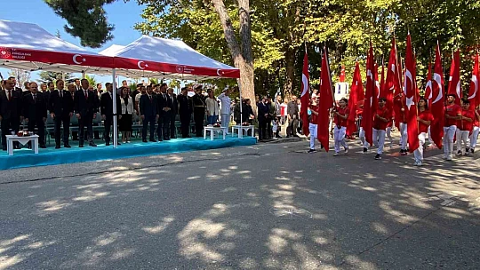 Cumhuriyetin ilk vilayetinde Zafer Bayramı coşkusu