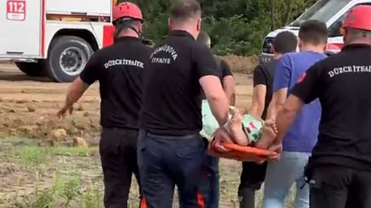 Düzce'de Melen Çayı'nda sürüklenen şahıs böyle kurtarıldı