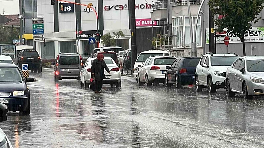 Düzce'de yağmur etkili oldu