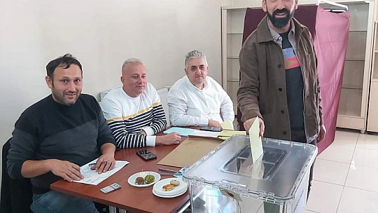 Akmazlar Grubu bir kez daha hezimete uğradı