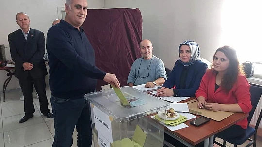 Akmazlar Grubu bir kez daha hezimete uğradı